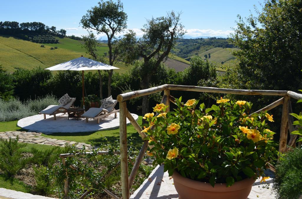 Monterosato Country House Monterubbiano Exteriör bild