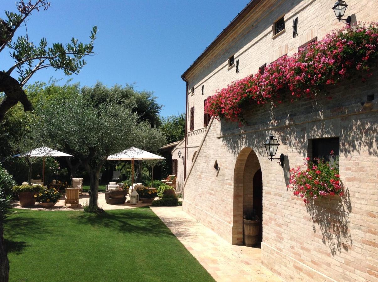 Monterosato Country House Monterubbiano Exteriör bild